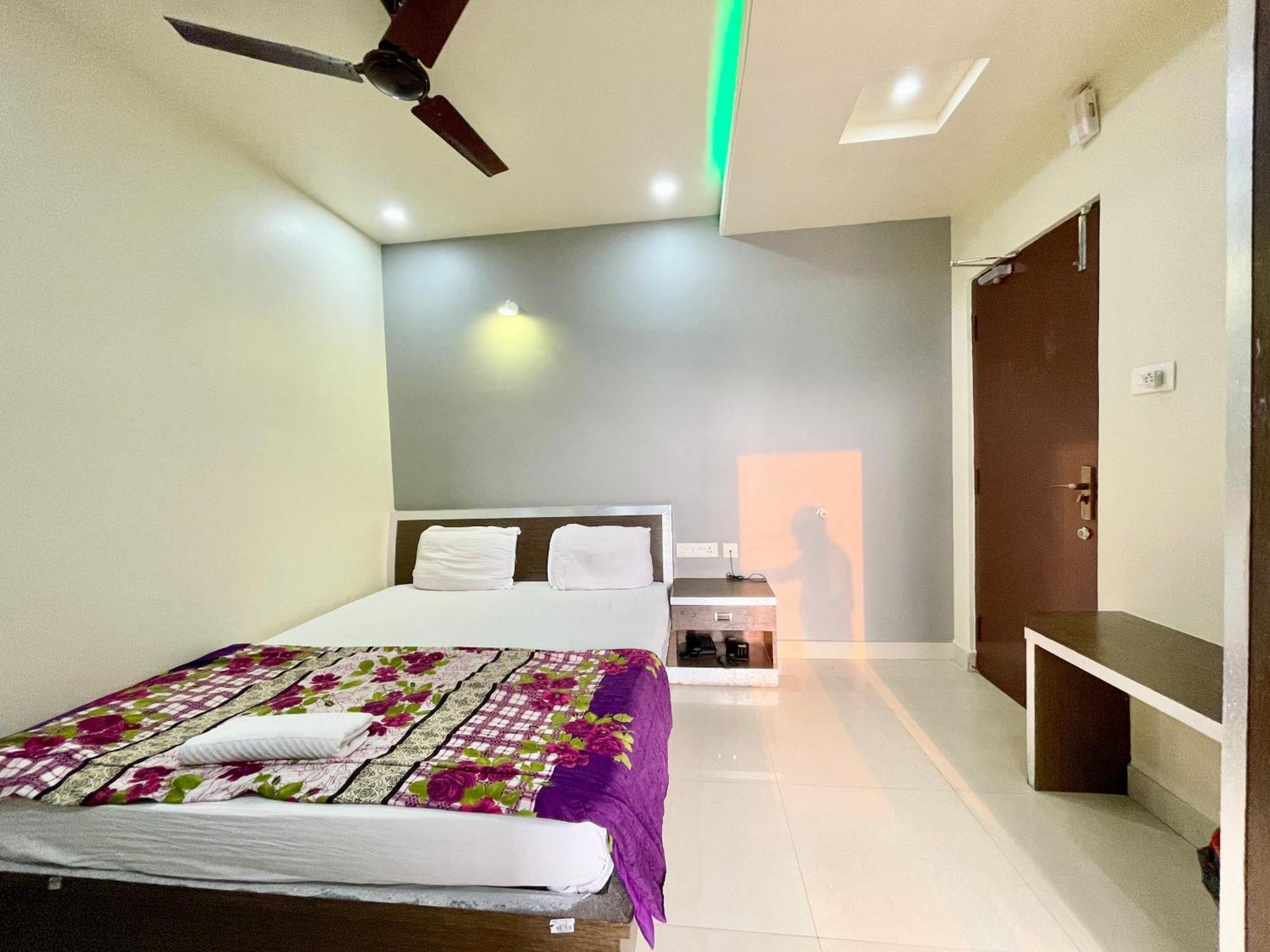 Hotel Trends In Puri Eksteriør bilde